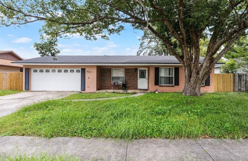 Seybold House | 3/2 House in Orlando near Disney and Downtown with Games
