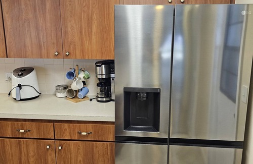 Crystal River House | 3/3 fits 12 people easily! Pool, jacuzzi, kid games and more!