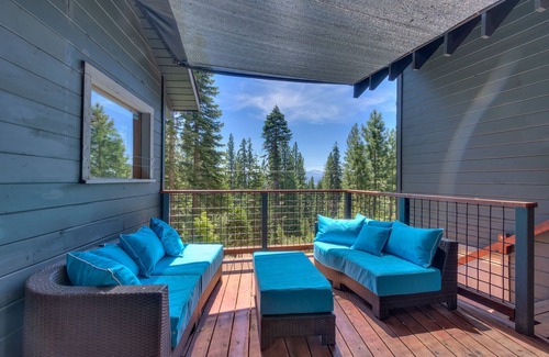 Tahoe Woods House | 3, 4 or 5 BRD/Baths, filtered views, fenced backyard, private beach/park access