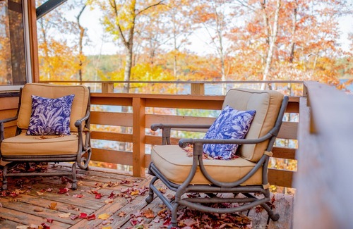 Hayward Ski Chalet | 3/4N discount Sun-Th Sep+Oct-Hot Tub, 2 Kings