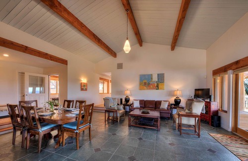 Spanish Valley House | 3-Acre Mountain Retreat with Views!