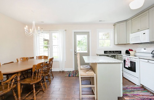 Douglas Cottage | 3 Adorable Old Fashioned Cottages In A Great Location ~ 3 Cottages At One Price!