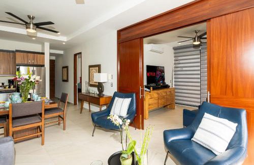 North Hotel Zone Apartment | 3 Adults or 2 Adults plus 2 Kids 1 block from Ocean