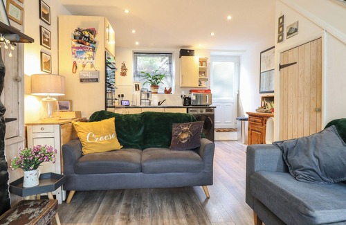 Tanygrisiau Cottage | 3 Barlwyd Terrace