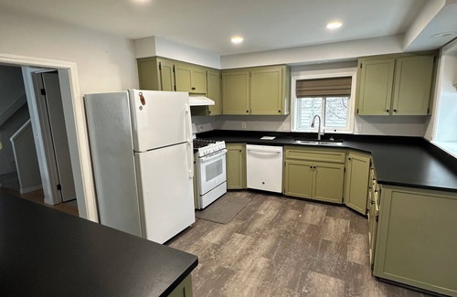 Columbia Falls House | 3 bd 3 ba Columbia Falls vacation home 15 miles from Glacier National Park