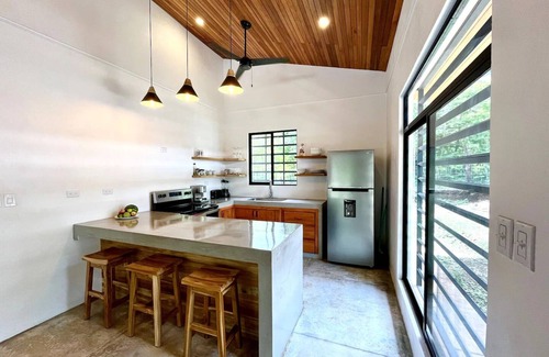 Rio Seco Villa | 3 Bdr Luxe Villa with Private Pool, 20 Min from beach By Foot