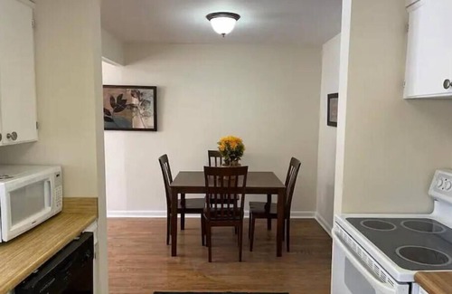 Woodland Hills House | 3 bdrm/1.5 bath, garage w/fenced yard