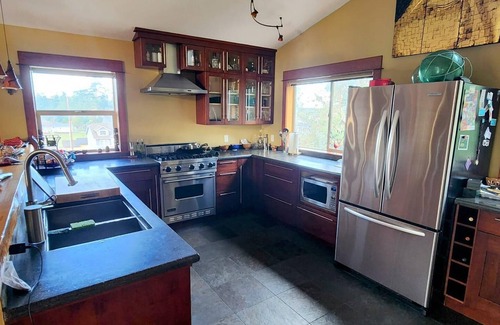 Friday Harbor House | 3 bdrm, 2.5 bath, roomy master suite, nice neighborhood, Monthly Rental only