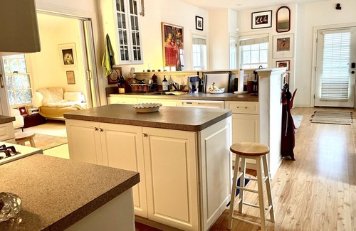 West Cape May House | 3 bdrm home with lots of space, 15 min walk through Nature Conservancy to beach