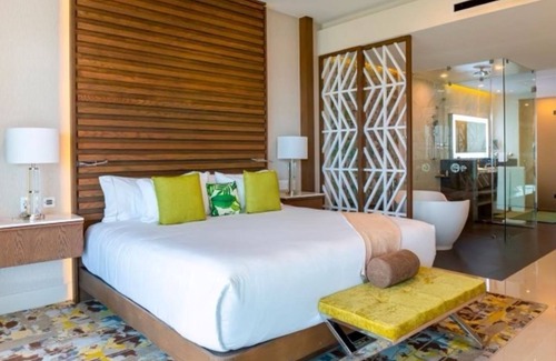 Downtown Cancun Resort | 3 BDRM OCEANVIEW LOFT , Fiven DIAMOND RESORT, 3FLOORS, BUTLER, PENTHOUSE VIEWS