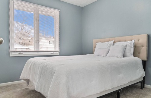 North Central Omaha House | 3 bds 1.5Ba