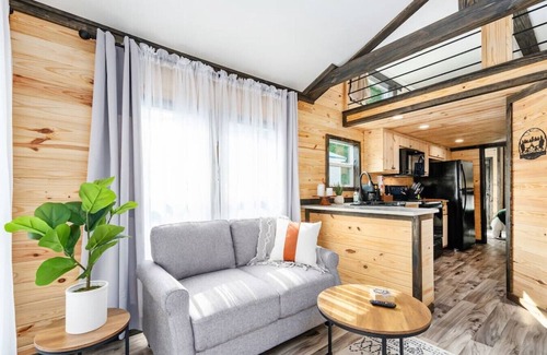 Guntersville Apartment | 3 Bearly Working Luxury Tiny