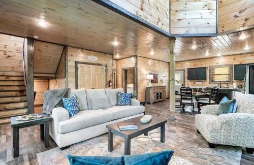 Sevierville House | 3 Bears Retreat! Luxury Indoor Pool Sauna
