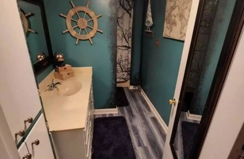 Lawrenceburg House | 3 Bed, 1 Bath