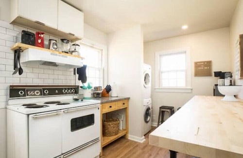 Greensboro House | 3 bed 1 bath near Revolution Mill/Cone Hospital