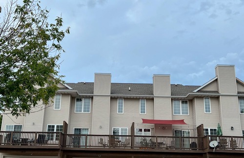 Weber House | 3 Bed, 2.5 Bath Large 3 Level Condo West Side Iowa City