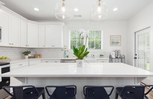 Auburn House | 3 bed/2.5 bath private home in charming Auburn AL with large fenced in yard.