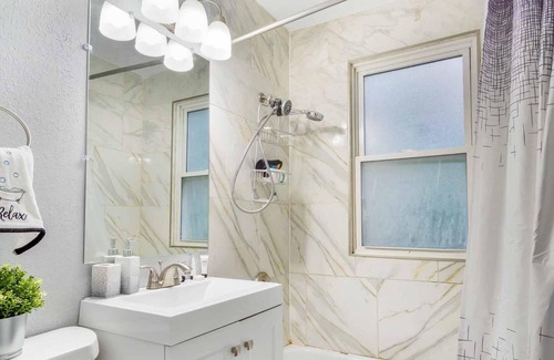Lakeshore South House | 3 Bed 2 Bath -- Built 1941 Renovated 2021