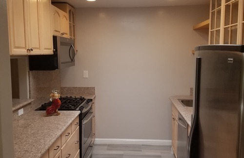 Farm Hills House | 3 bed 2 bath home in heart of Silicon Valley
