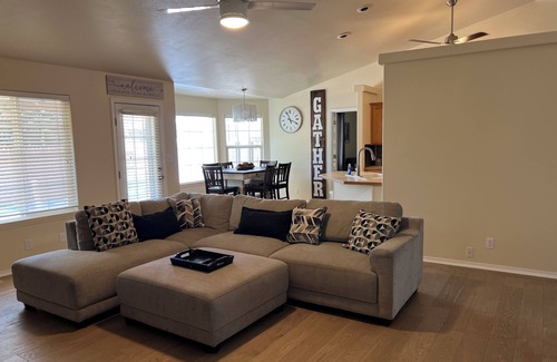 Twin Falls House | 3 bed, 2 bath home w/ RV parking