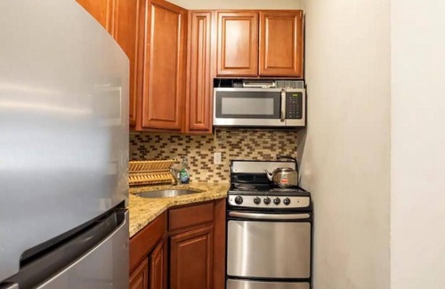 Bushwick Apartment | 3 bed 2 bath in Prime Bushwick