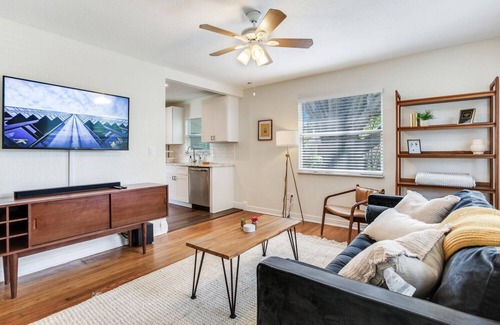 St. Petersburg House | 3 bed, 2 bath - long stays welcome! House with pool and fenced backyard minutes from St Pete & Tampa