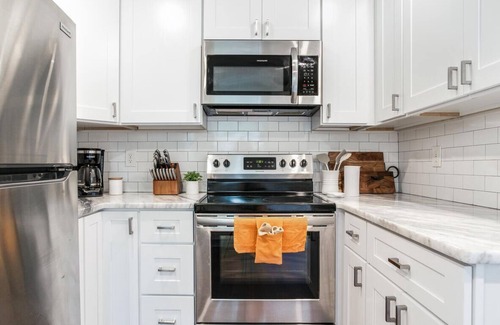 St. Petersburg House | 3 bed, 2 bath - long stays welcome! House with pool and fenced backyard minutes from St Pete & Tampa