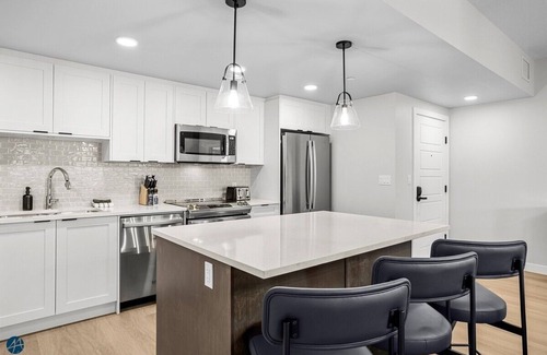 Dead Man's Flats Condo | 3 Bed/2 Bath Sparrowhawk(Top Floor/West) -Sleeps 8