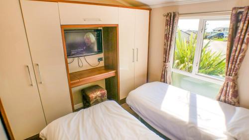 Exmouth Other | 3 Bed 2 Bathroom Super Lodge! Sea Views!