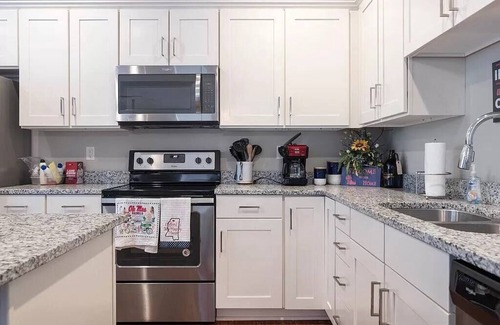 Oxford Condo | 3 bed/3.5 bath condo perfect for the whole family