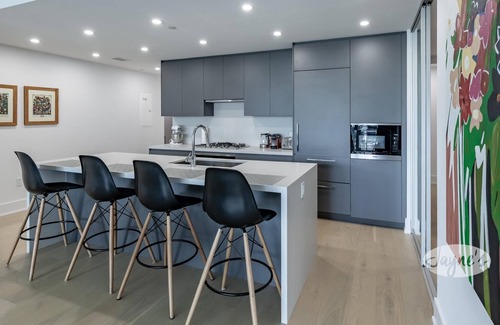 Midtown Toronto Condo | 3 bed 3 bath Condo, Central Toronto