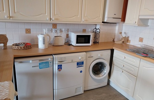 Lowestoft Apartment | 3-bed Apartment in Lowestoft With sea Views