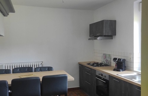 Travexin Cottage | 3-bed apartment near trails, with laundry facilities