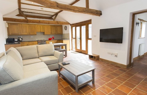Scole House | 3 Bed Barn Holiday Cottage on the border of Suffolk and Norfolk