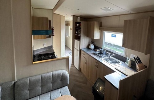 Louth Apartment | 3-bed Caravan Near Mablethorpe