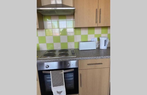 Crewe Apartment | 3 Bed Contemporary Crewe apartment
