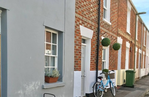 Oxford City Centre House | 3-bed Cosy Bookbinder House in Jericho Oxford