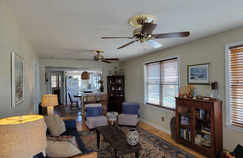 Merritt Cottage | 3 bed cottage, Bohemian vibe, boat dock & S.porch
