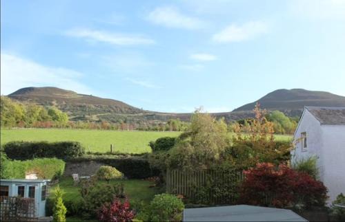 Melrose Apartment | 3 Bed Cottage, Melrose-Log Burner and Eildon Views