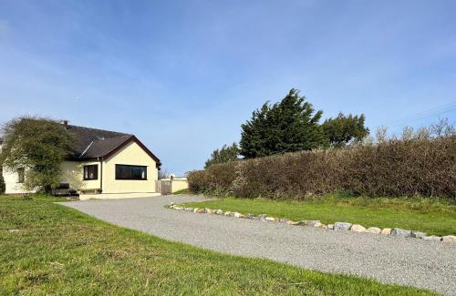 Llanddona House | 3 Bed Detached Cottage Log Burner Mountain Views
