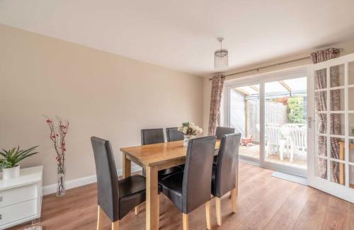 Windsor House | 3-Bed Family Home with Parking & Large Garden