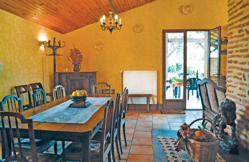Saint-Pierre-d'Eyraud House | 3 bedroom accommodation in St Pierre d'Eyraud