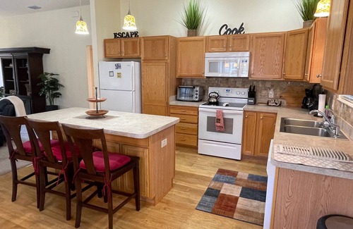 Fernandina House | 3-Bed Gem with Golf Cart & Prime Location in the Village of Fernandina