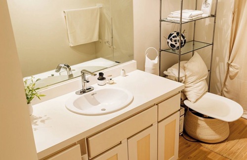 Ghent Apartment | 3 BED - Gorgeous Downtown Apt. w/City view