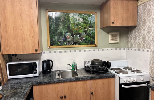 Caloundra Apartment | 3-bed guest house
