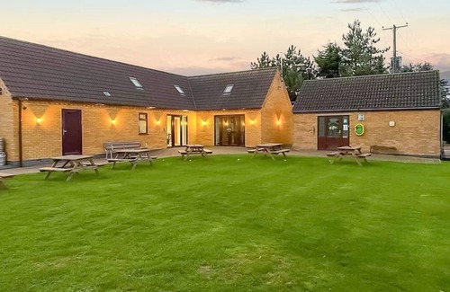 Whittlesey House | 3 Bed Holiday Home PF