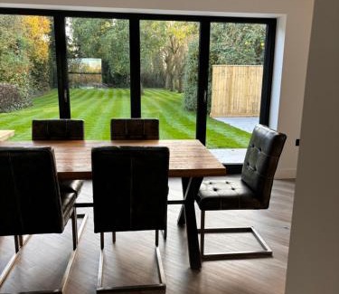 Frampton Apartment | 3 Bed home in Lincolnshire