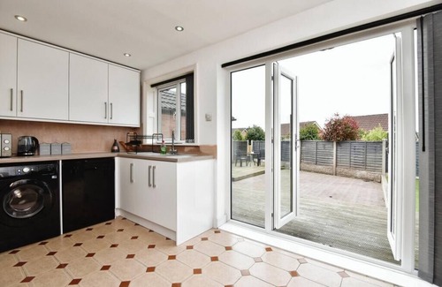 Stoke-on-Trent House | 3 Bed House | Contractors | Relocators