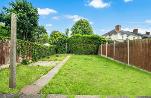 Wolverhampton House | 3 bed house/free parking/contractors/families