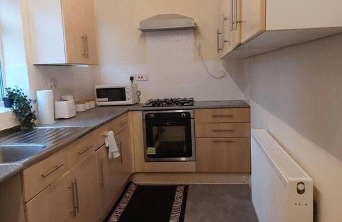 Warrington House | 3-bed House in Warrington
